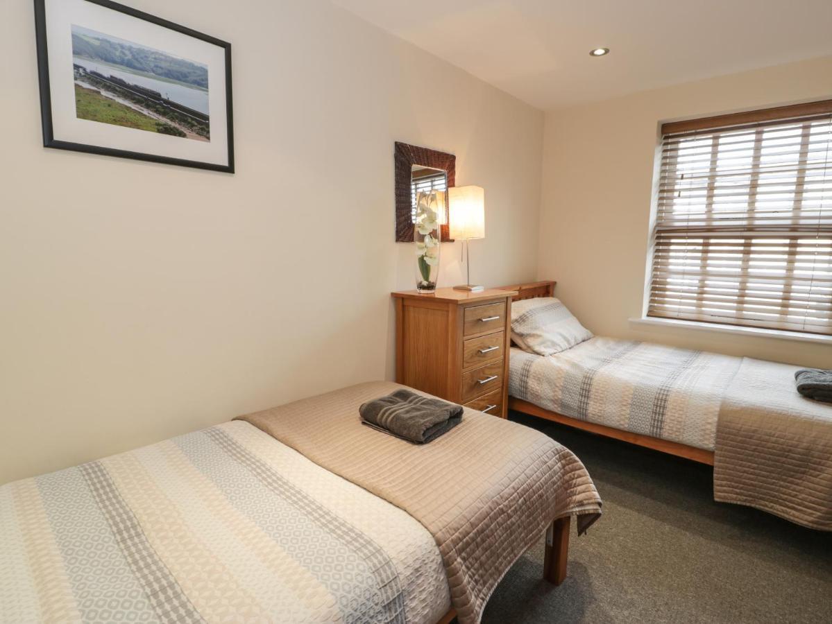Whistle Stop Apartment Porthmadog Exterior foto